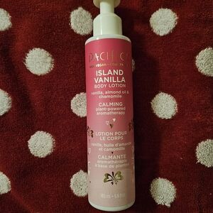 ⚪️🔴5/10$ Pacifica Island Vanilla Body Lotion